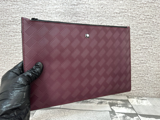 Bolsa de mano tipo Clutch Extreme MB color Cassis