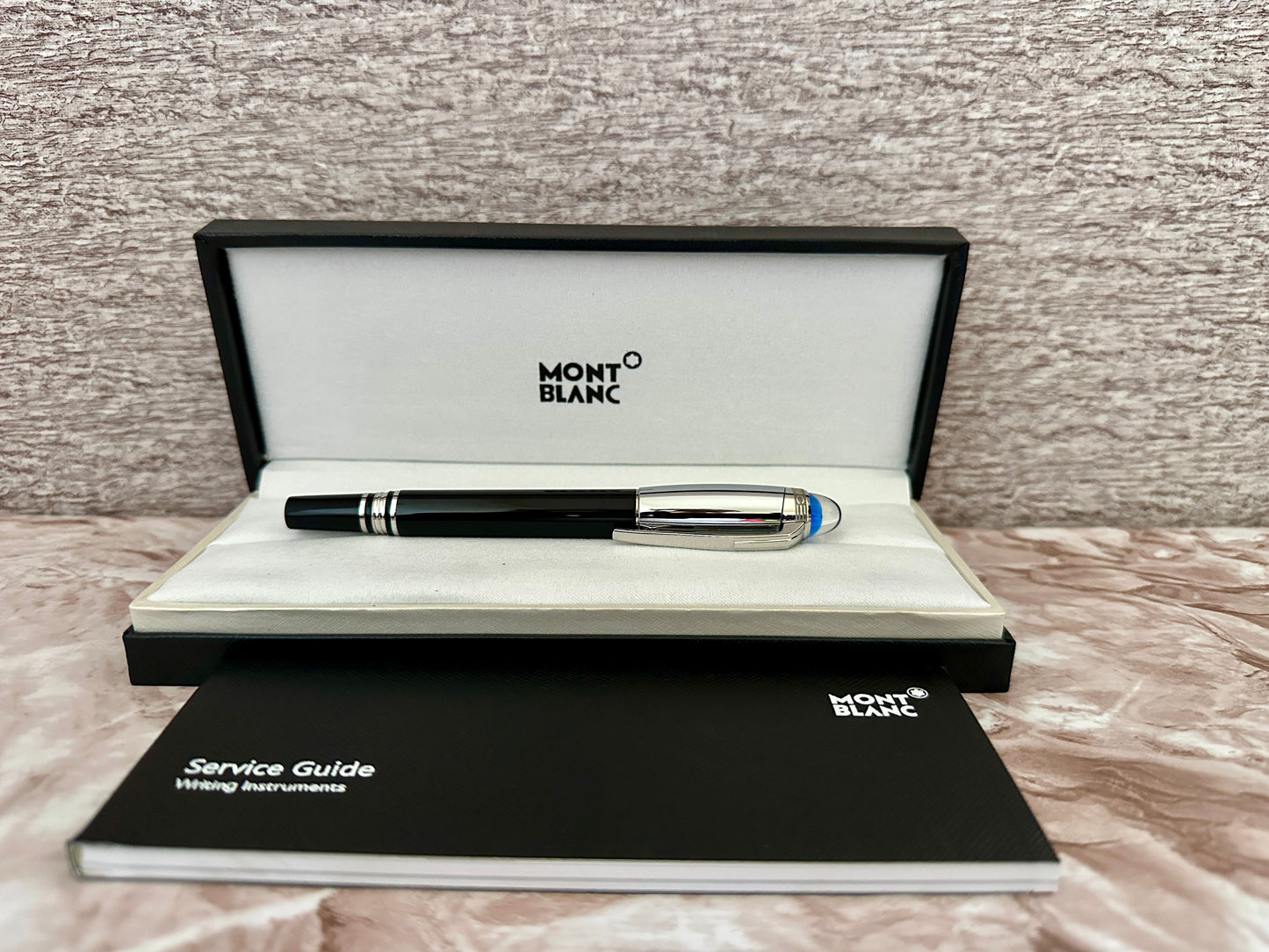 Pluma tipo Rollerball Starwalker MB negro con plateado