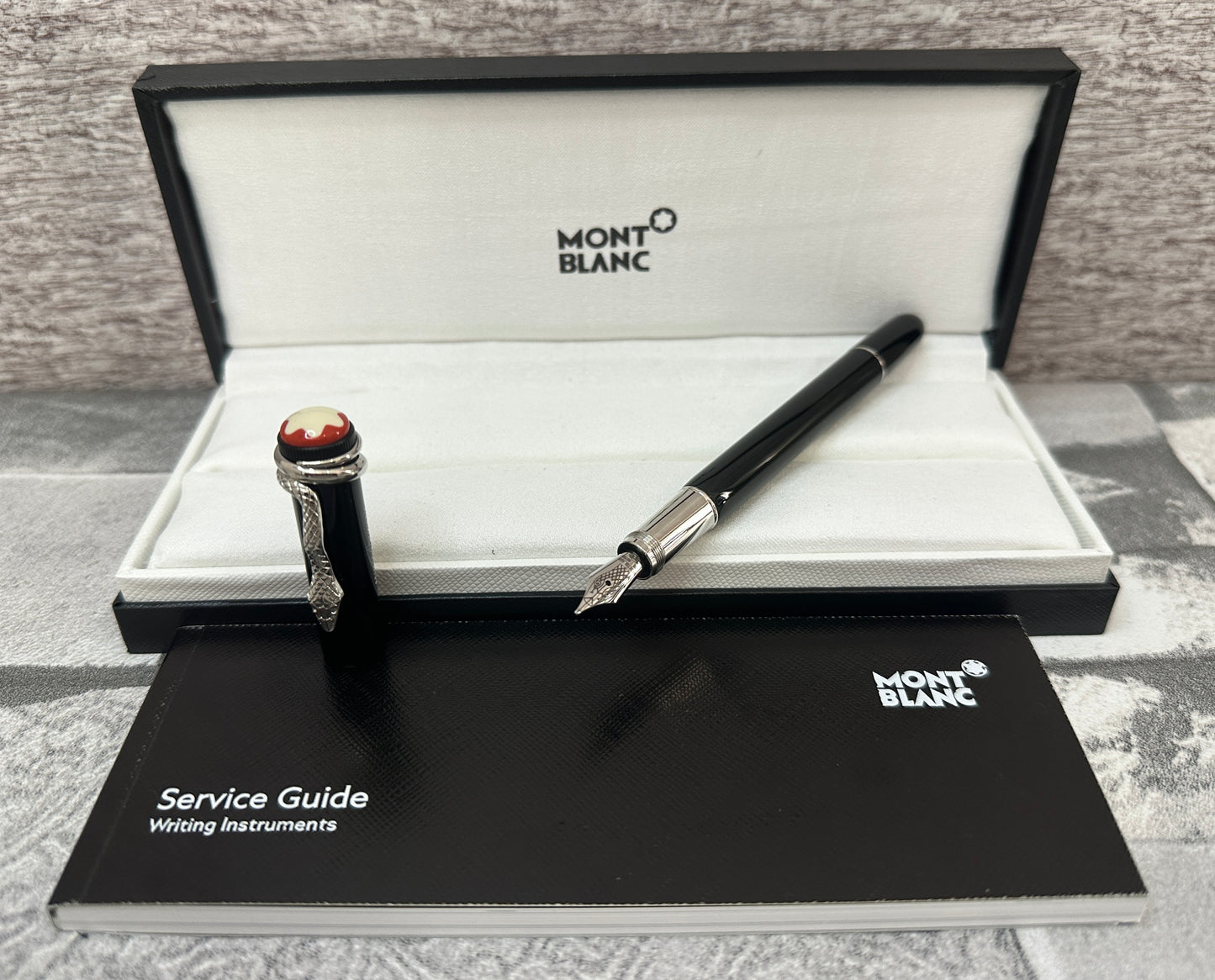 Pluma Fuente modelo Snake Mont B