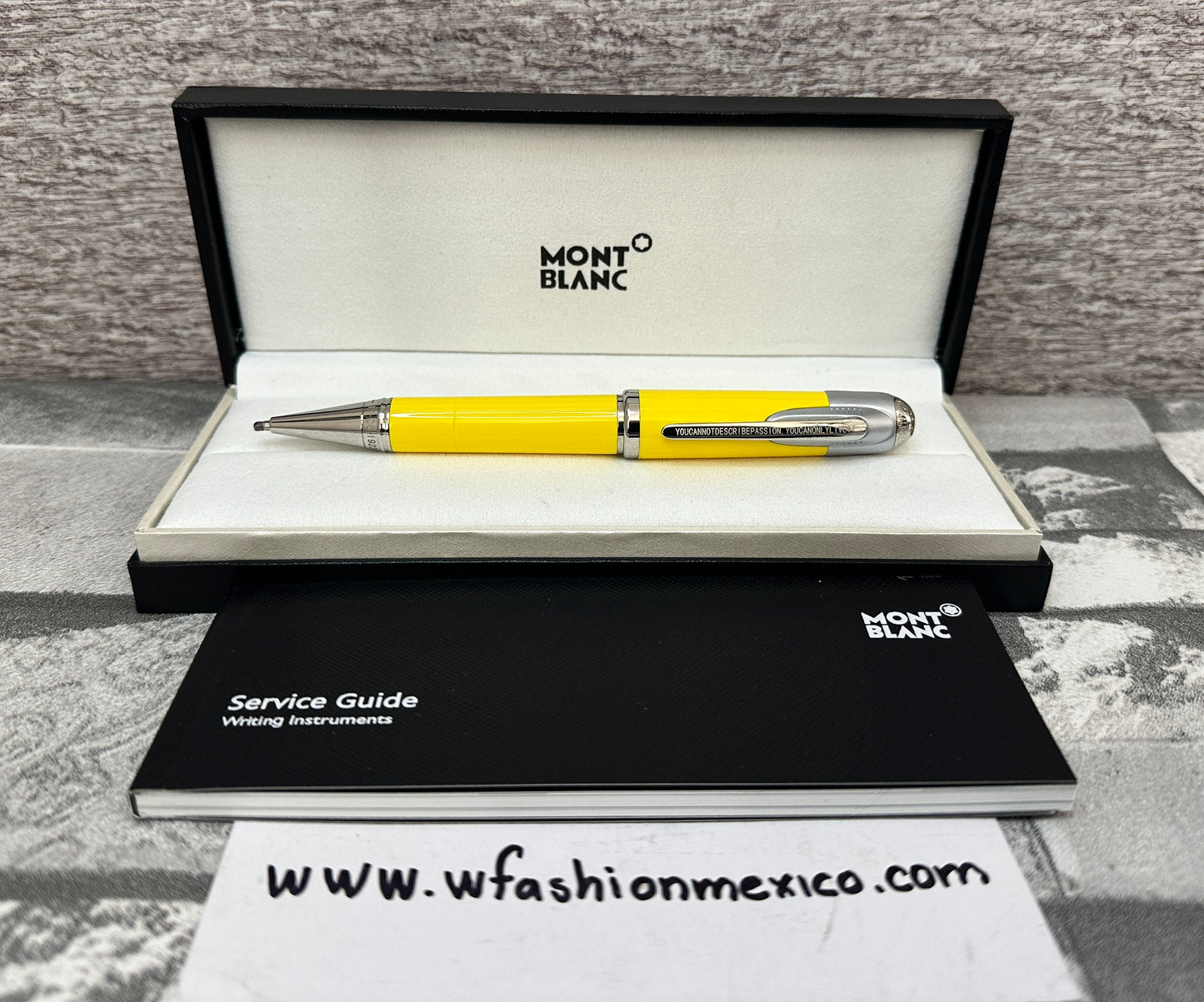 Pluma tipo bolígrafo edición Enzo Ferrarl Yellow