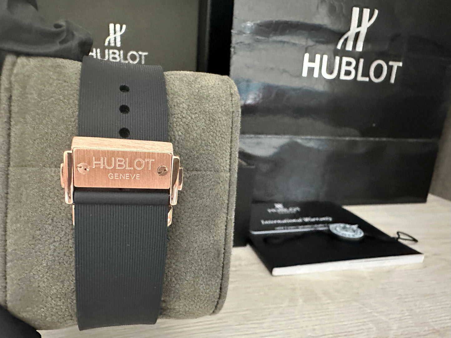 Reloj Hub10t Classic AAA Automático color oro rosa 42 mm.