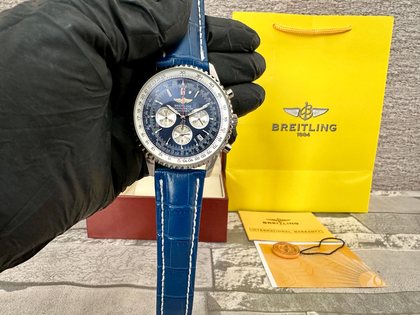 Reloj Br3itL1ng Navi Timer azul