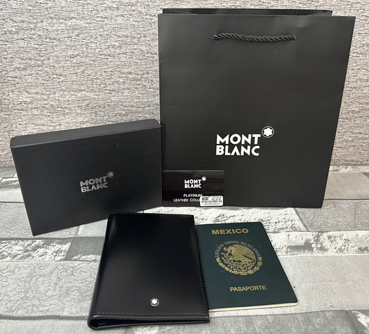 Porta pasaporte de piel genuina MB