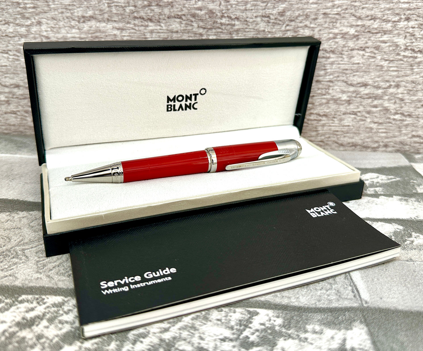 Pluma tipo boligrafo edición Enzo Ferrarl
