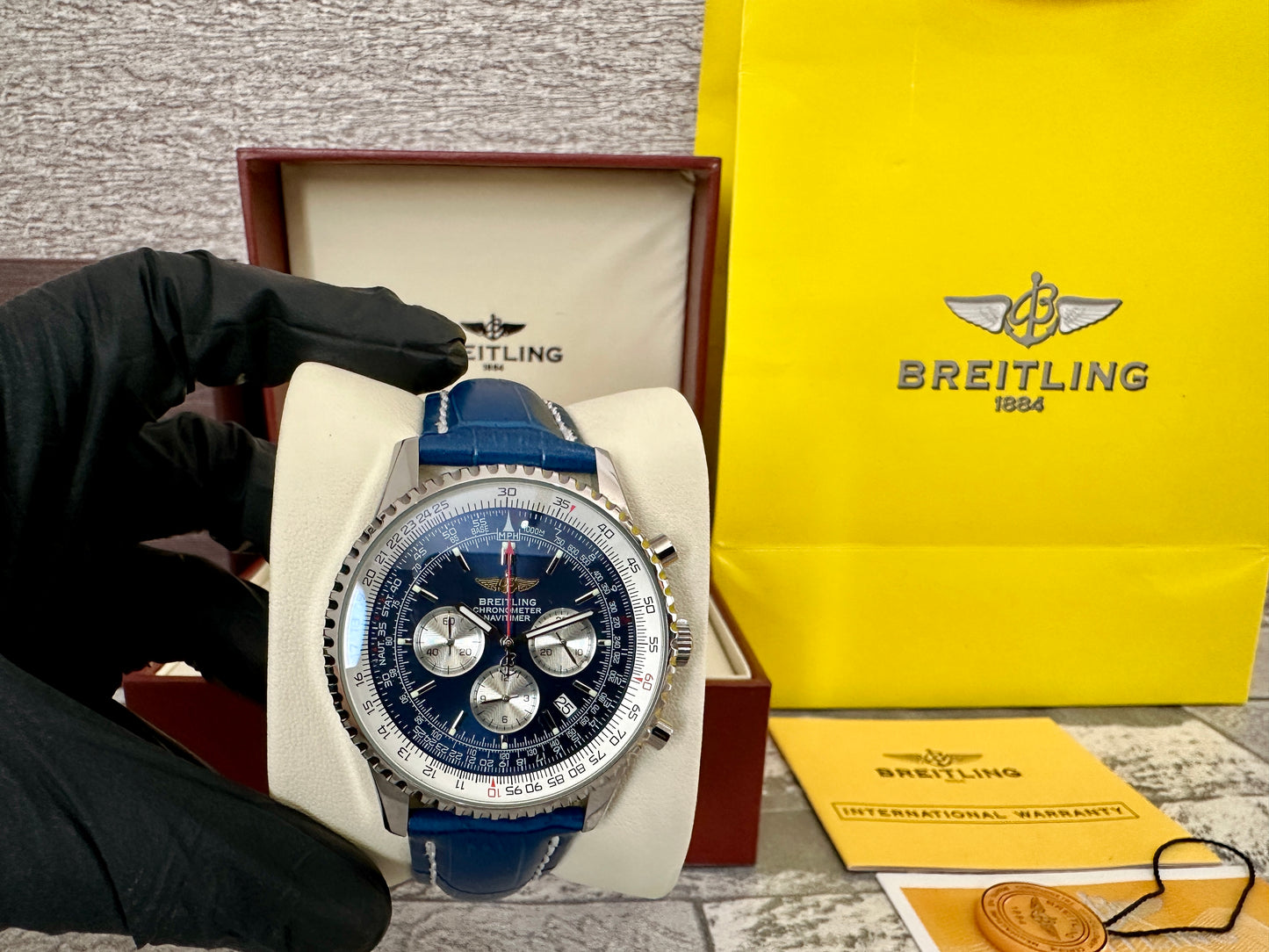 Reloj Br3itL1ng Navi Timer azul