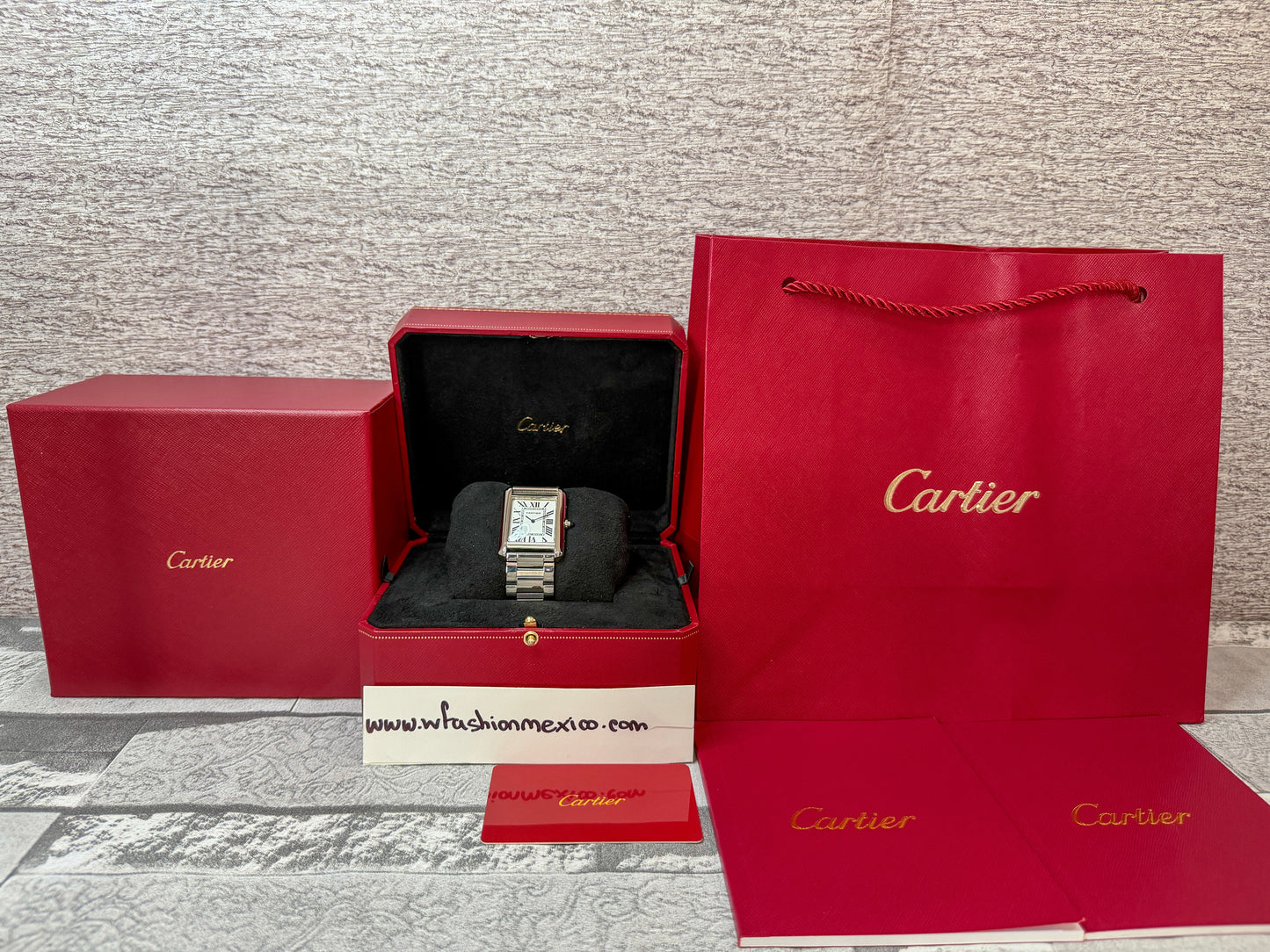 Reloj Tank Must