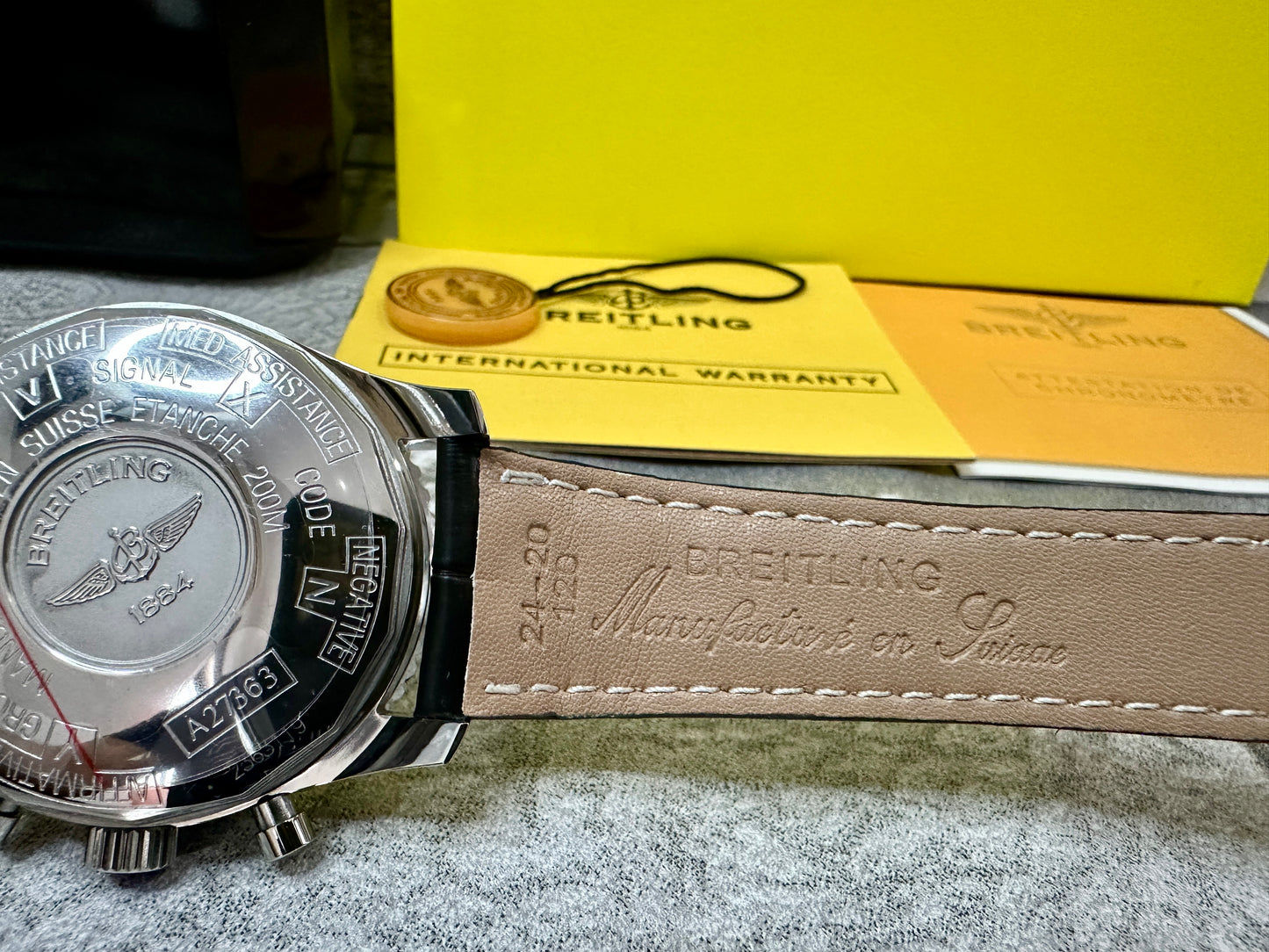 Reloj Br3itL1ng Navi Timer negro