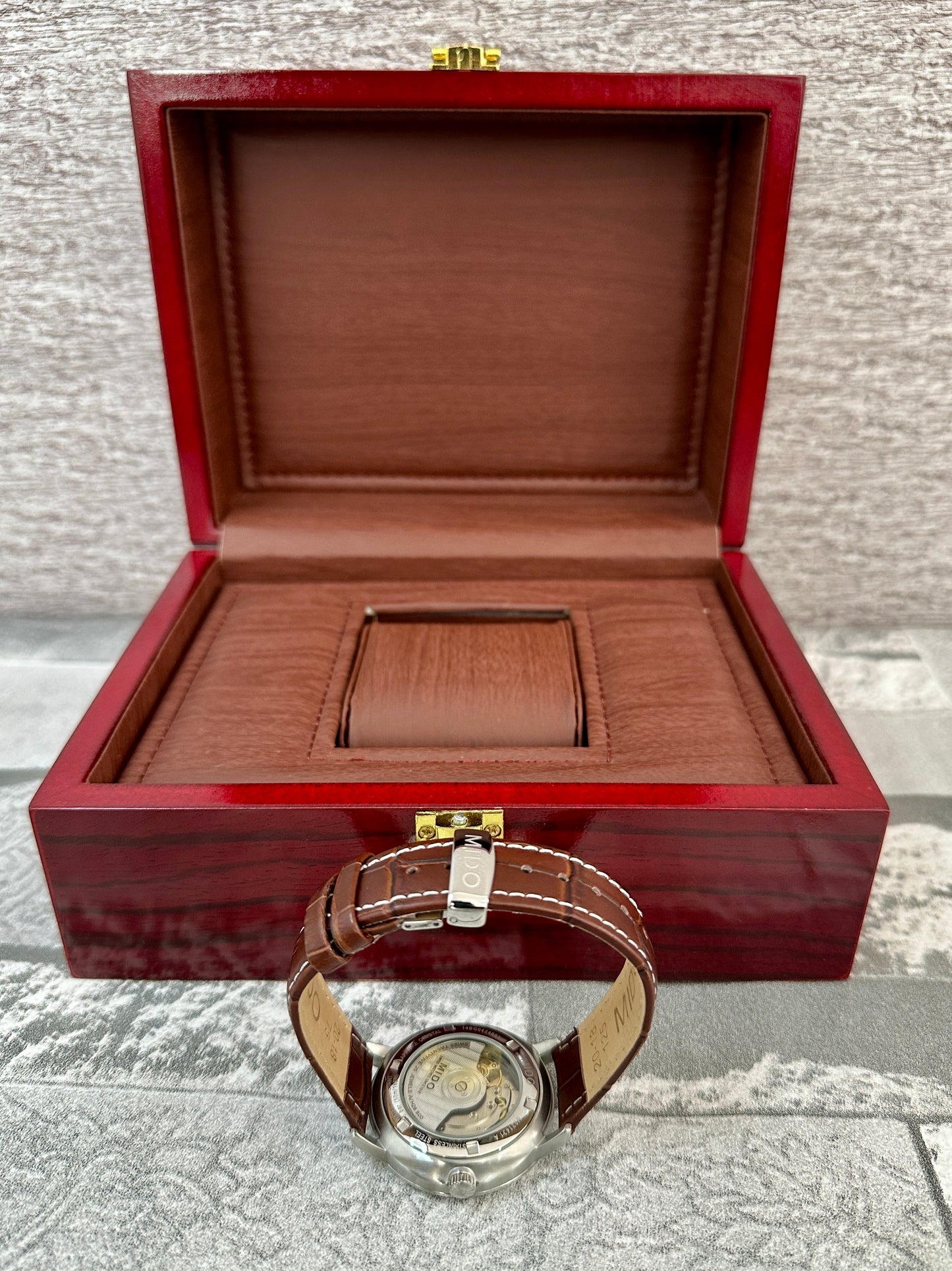 Reloj MID0 automático correa de piel café