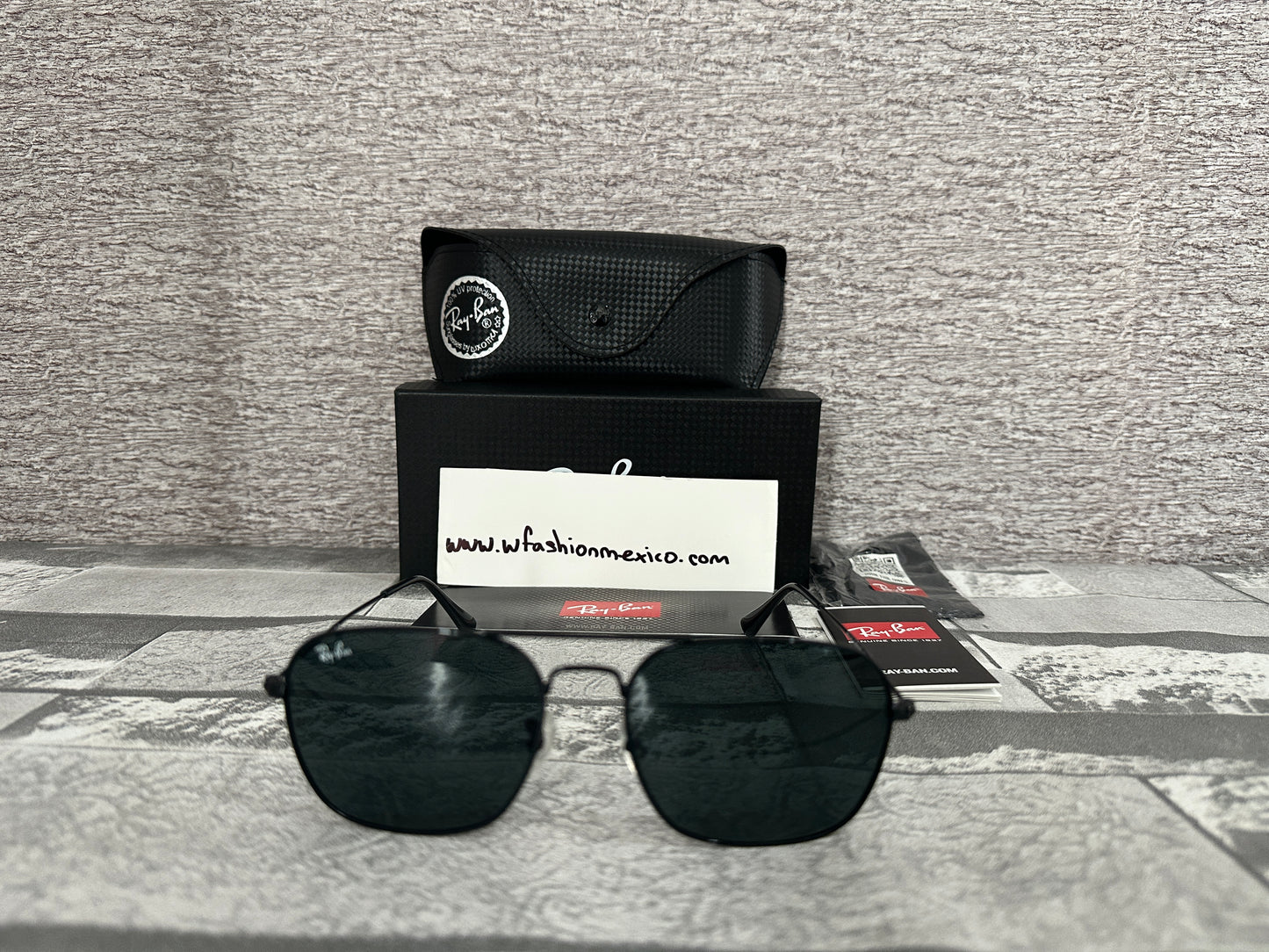 Lentes de Sol Ray B. Caravan negros