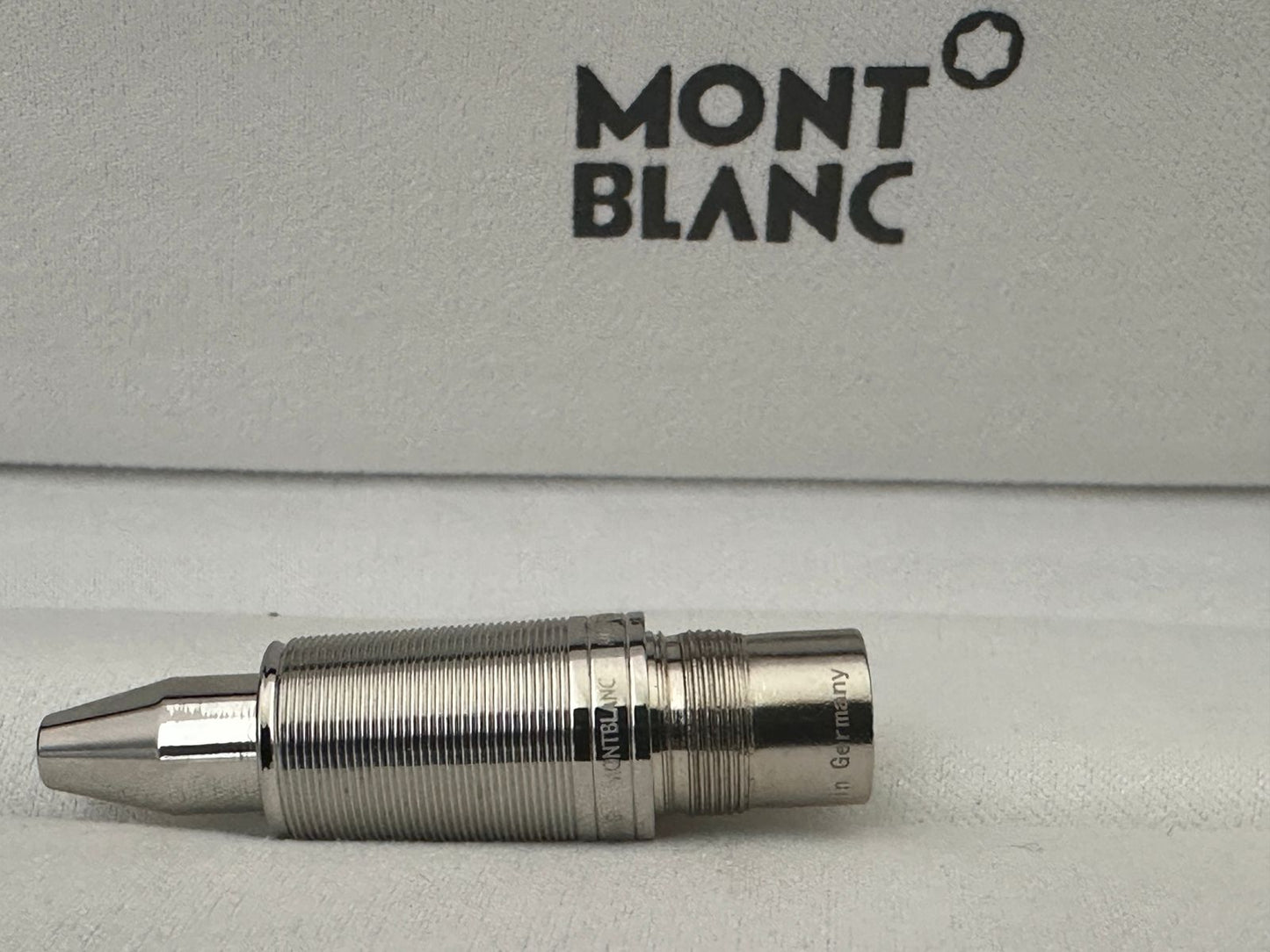 Pluma tipo rollerball serie M negra M0ntblanc desde $850 MXN