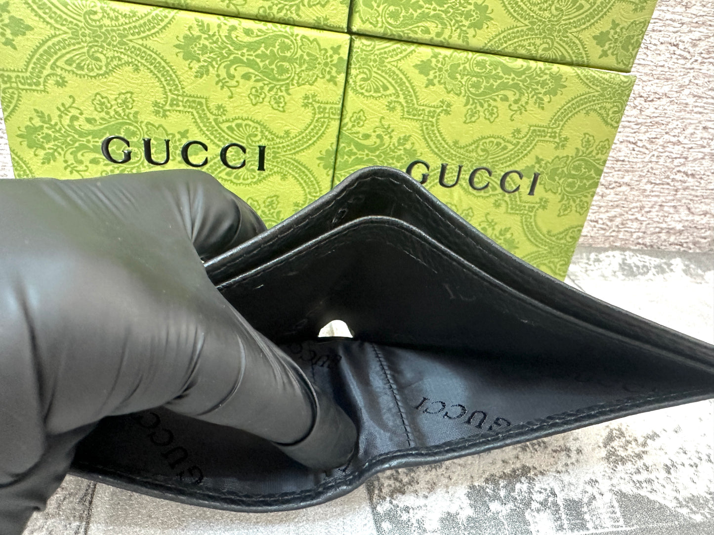 Cartera negra GUCC de piel genuina