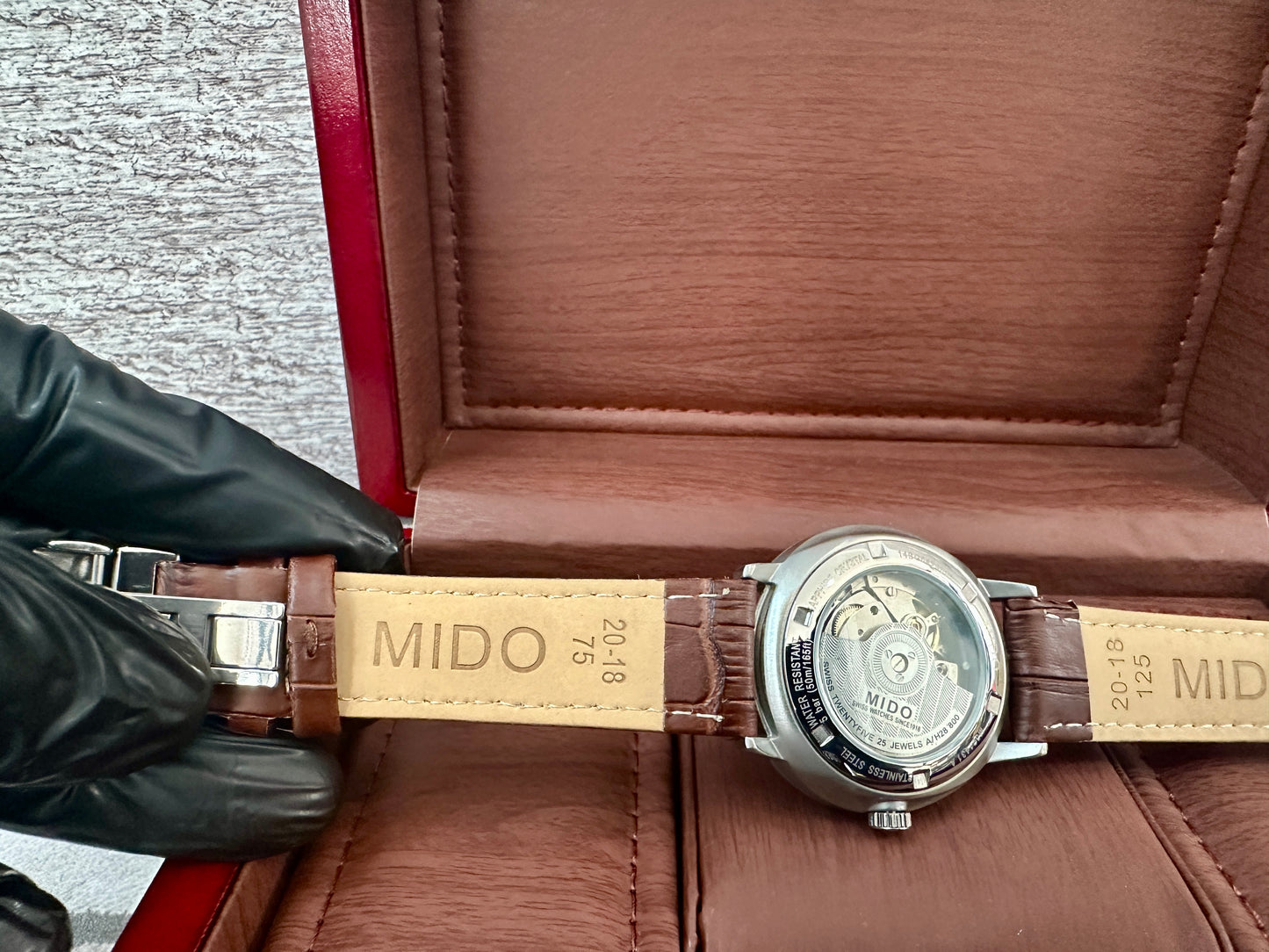 Reloj MID0 automático correa de piel café