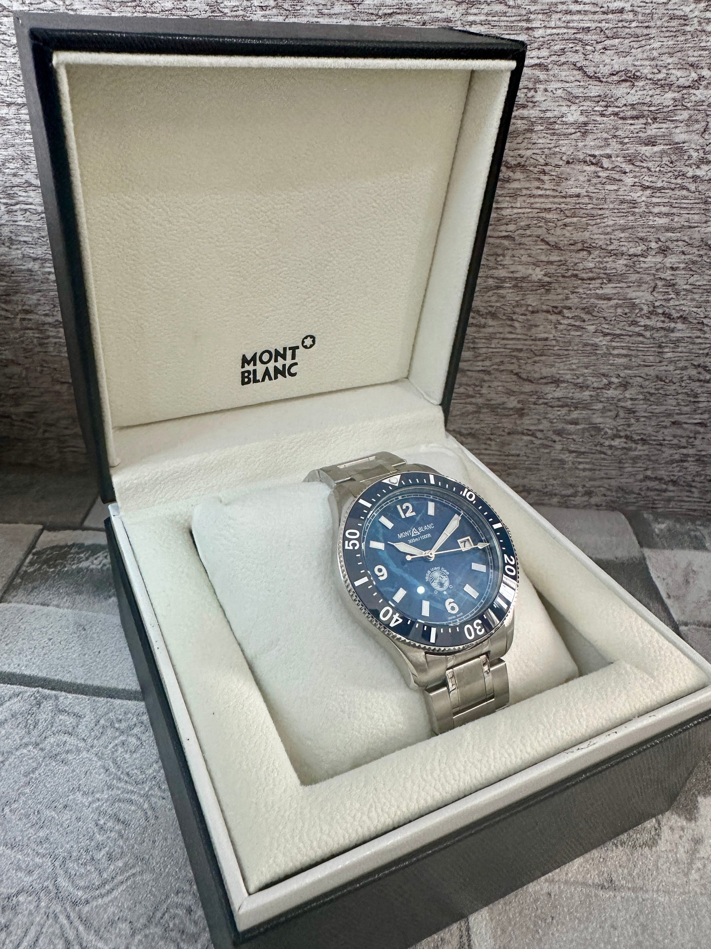 Reloj MB Iced Sea AAA azul