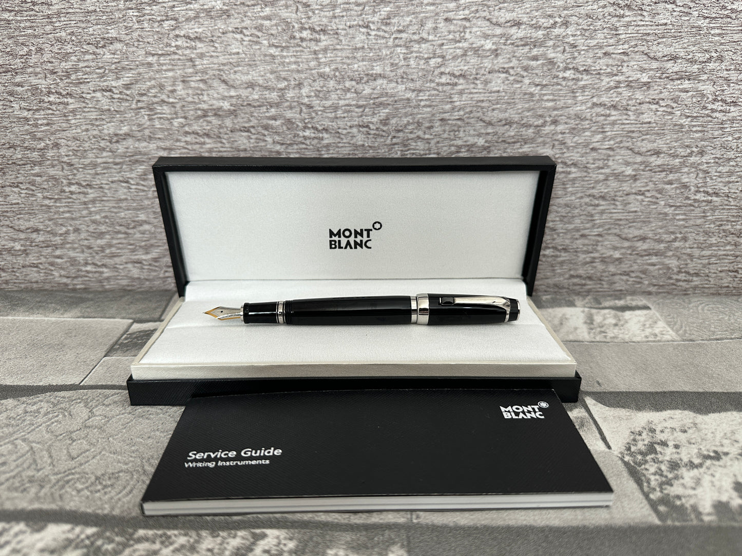 Pluma fuente modelo Bohemia Mont B.