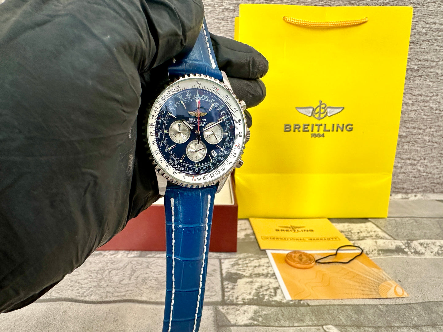 Reloj Br3itL1ng Navi Timer azul