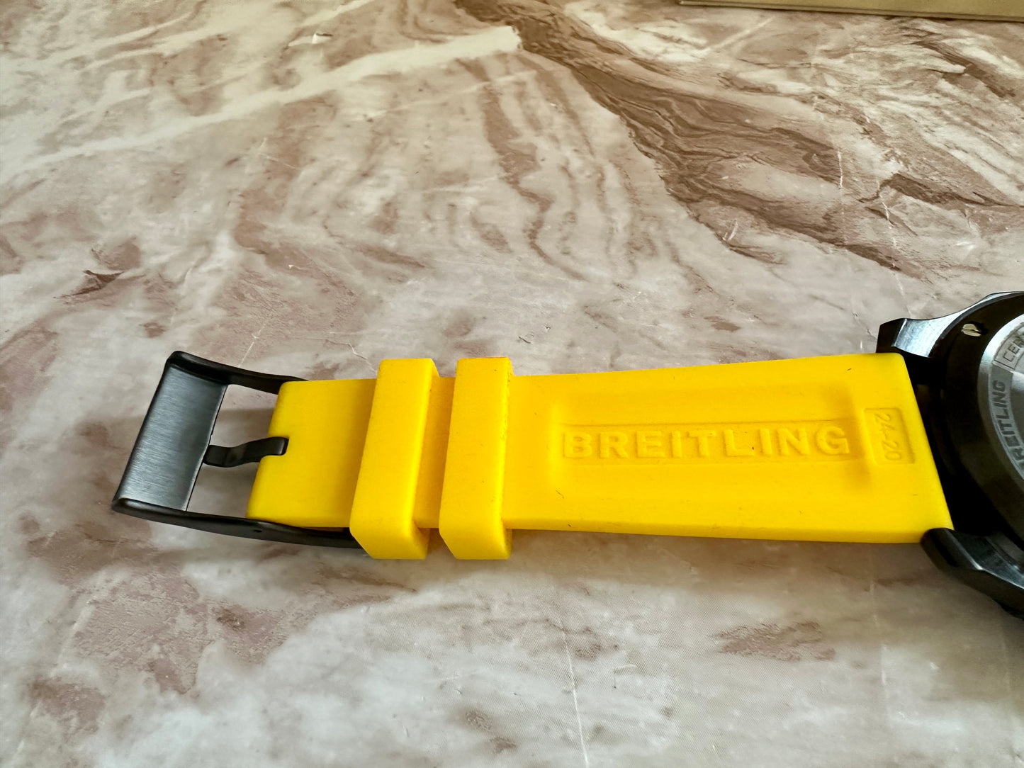 Endurance Pro AAA Quartz, amarillo