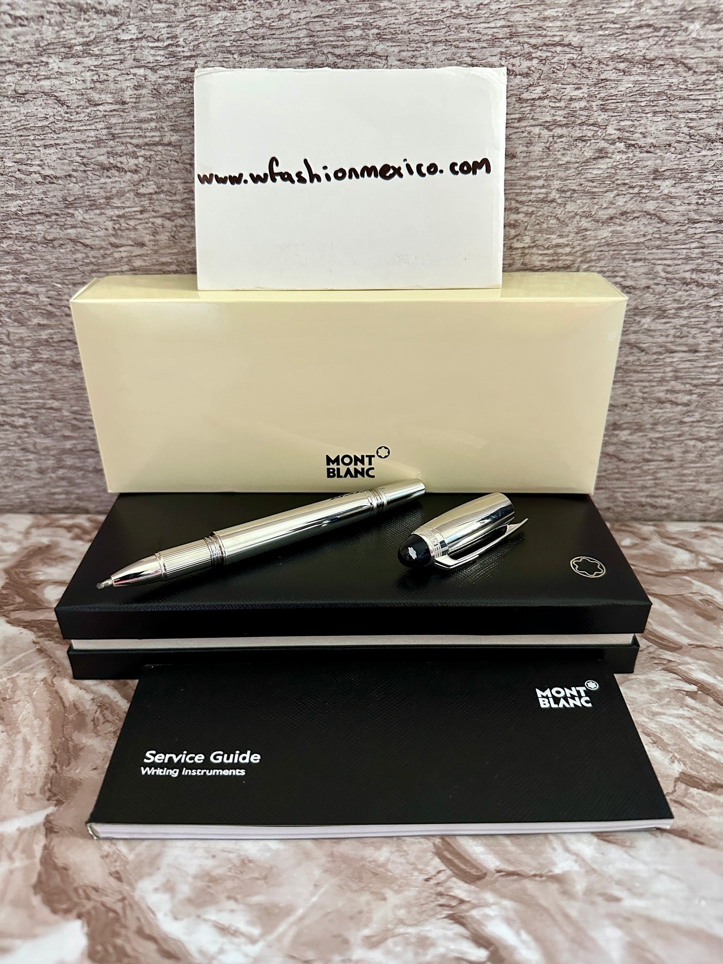 Pluma tipo Rollerball Starwalker MB plateada