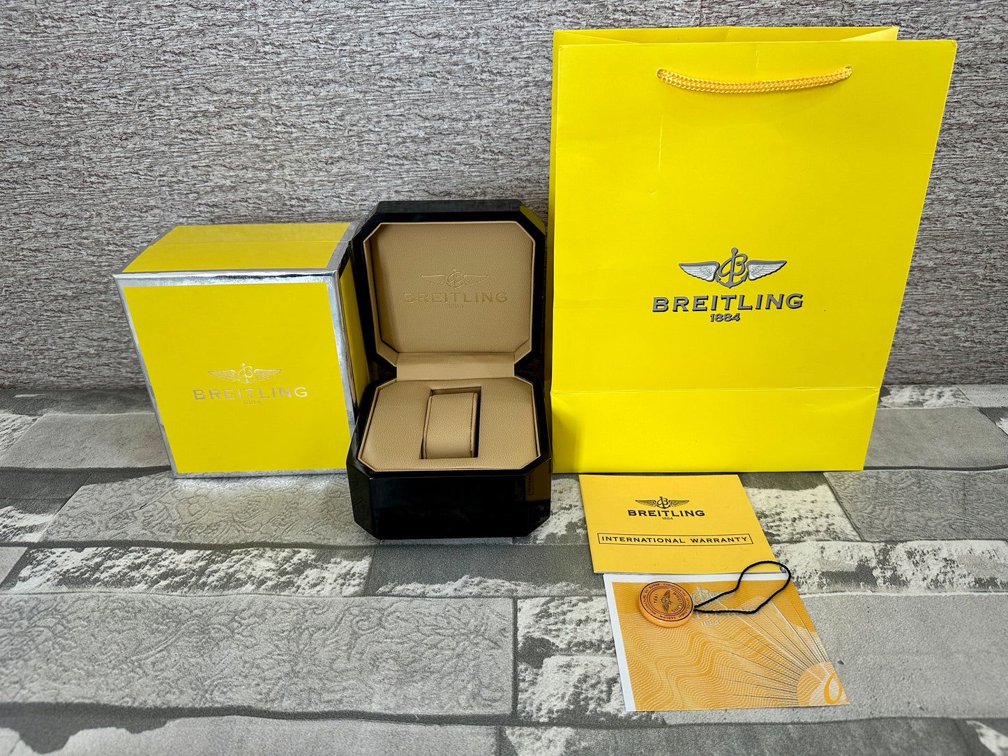 Reloj Br3itL1ng Navi Timer café