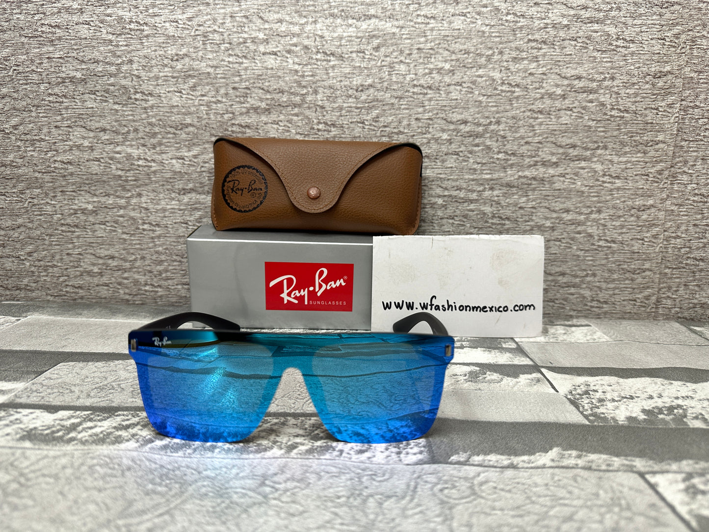 Lentes de Sol Ray B. Amore F. Azules