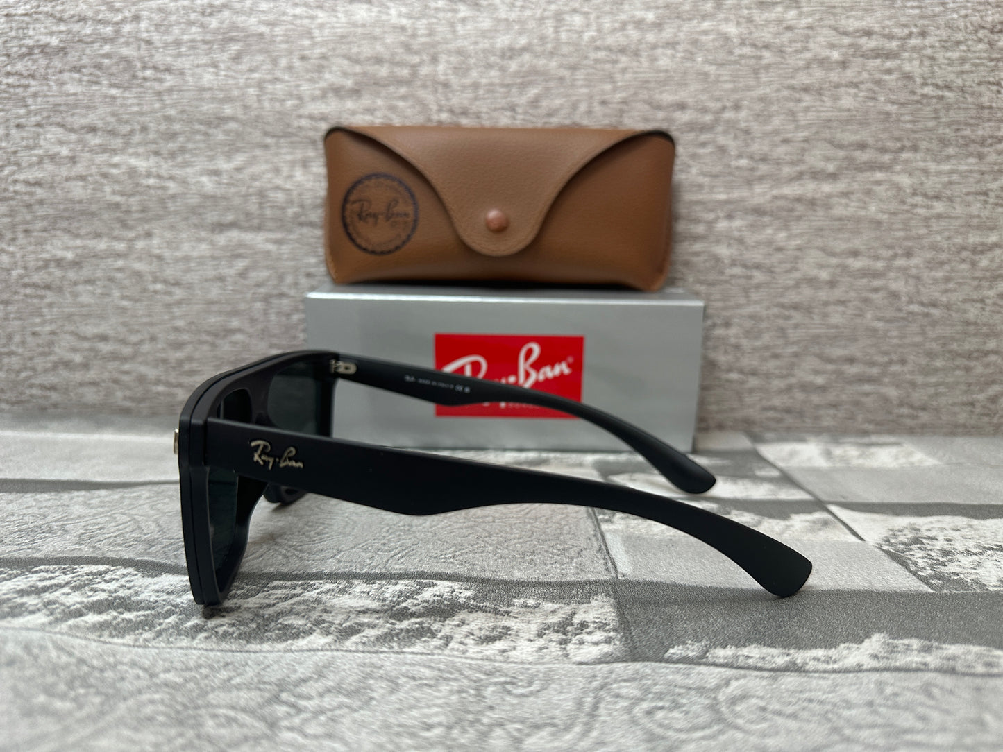 Lentes de Sol Ray B. Amore F. Azules