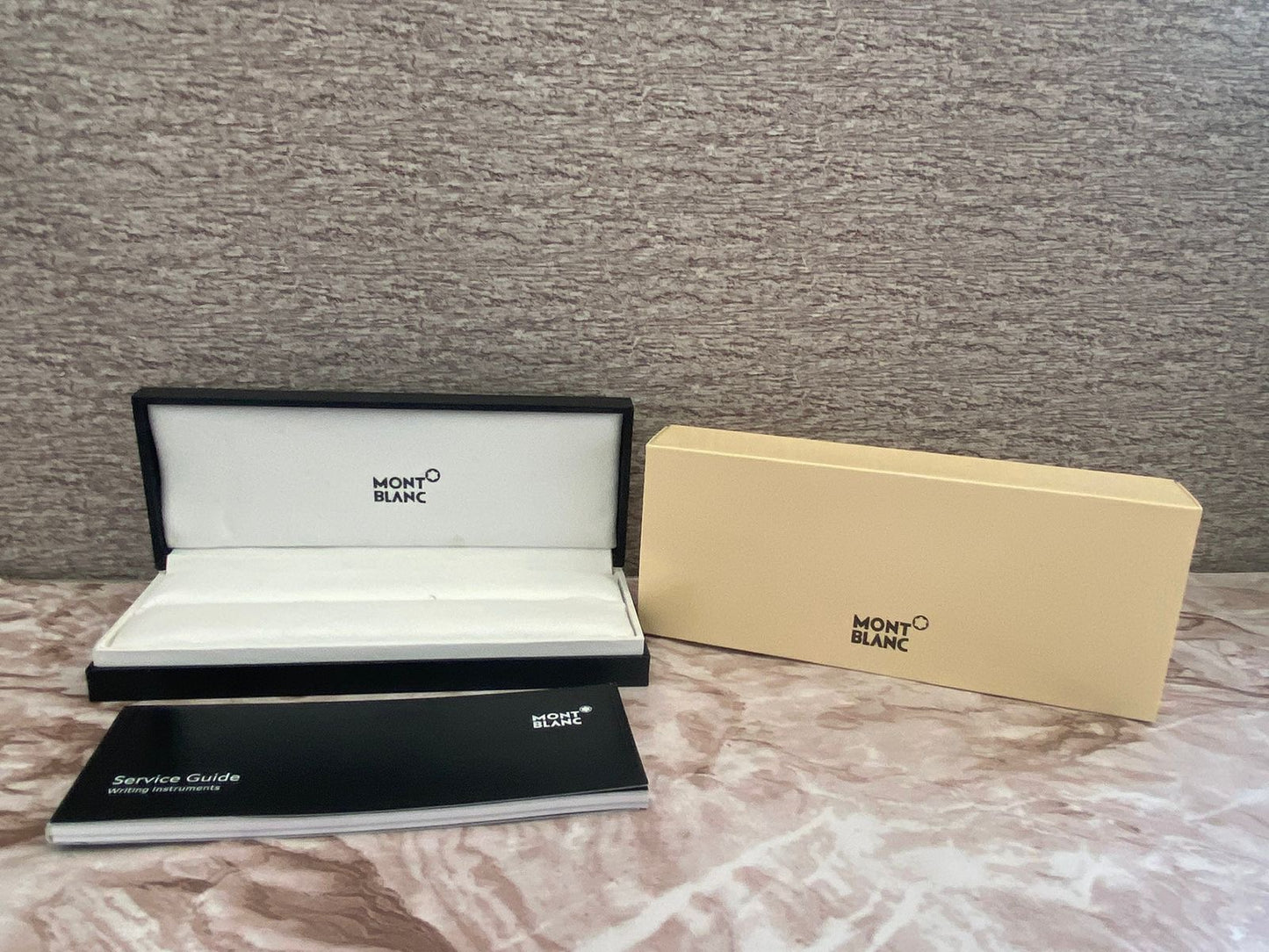 Pluma tipo rollerball serie M negra M0ntblanc desde $850 MXN