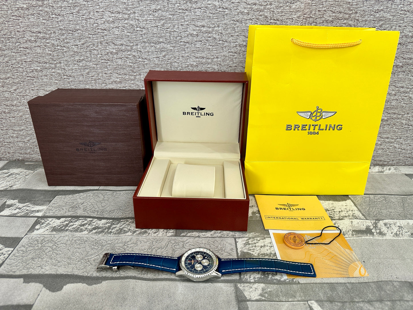 Reloj Br3itL1ng Navi Timer azul