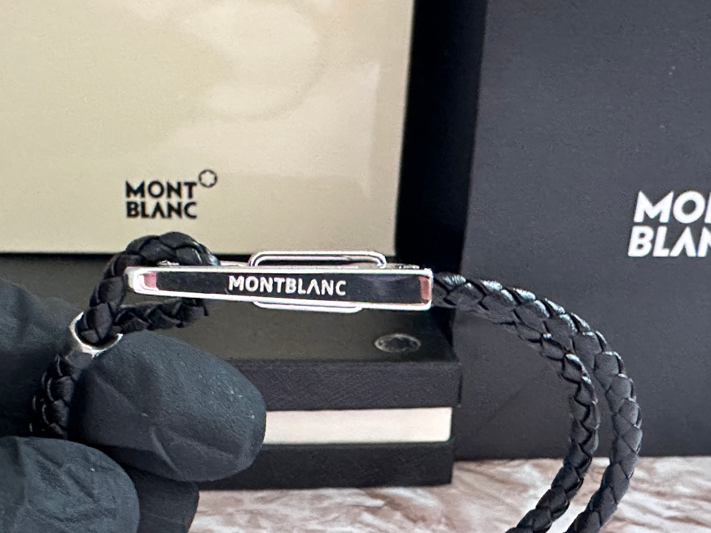 Pulsera Star Mont B. Negra