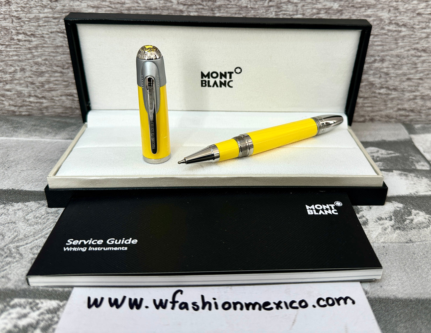 Pluma tipo roller edición Enzo Ferrarl Yellow