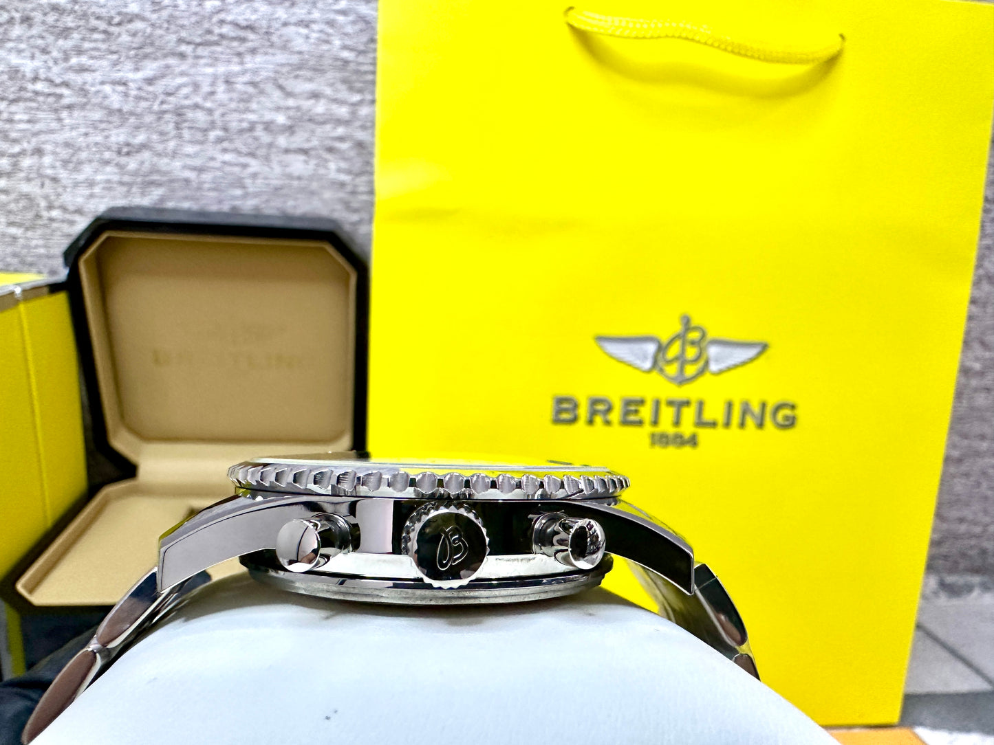 Reloj Br3itL1ng Navi Timer