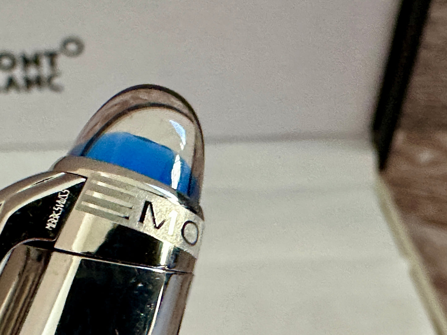 Pluma tipo Rollerball Starwalker MB plateada