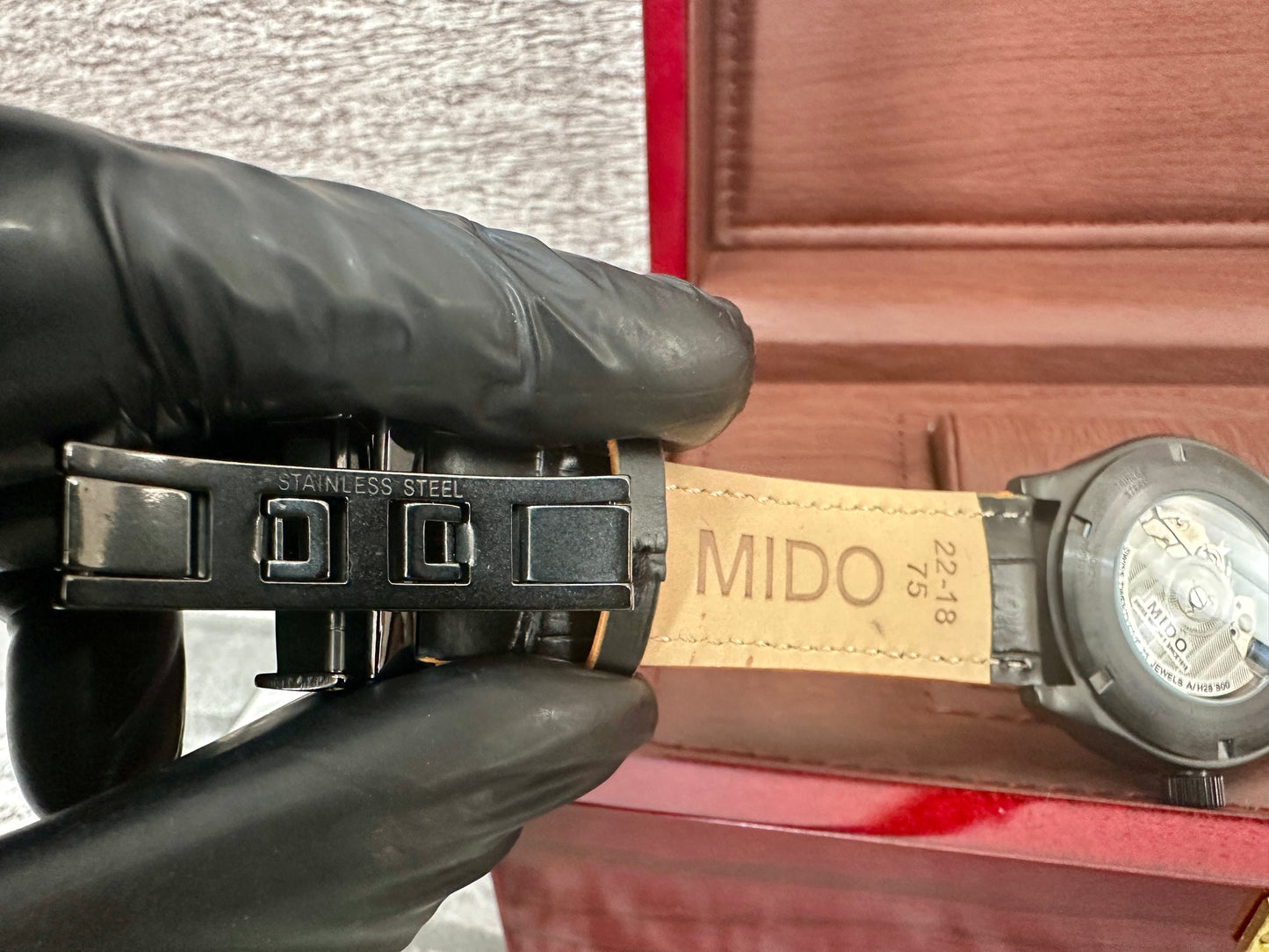 Reloj MID0 Multi Fort automático negro