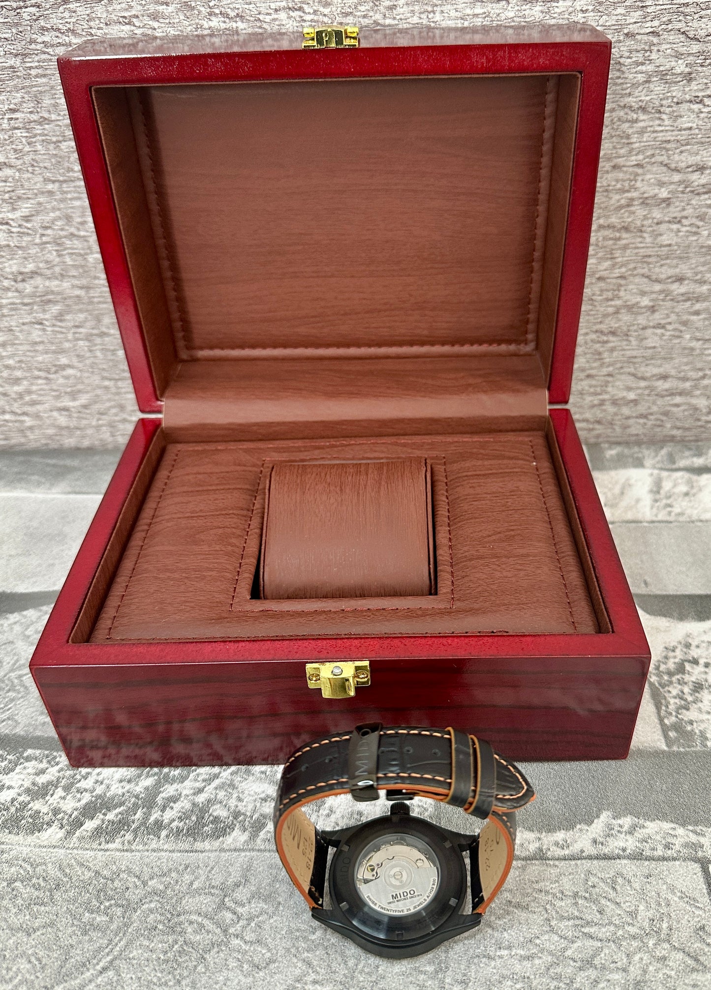 Reloj MID0 Multi Fort automático negro