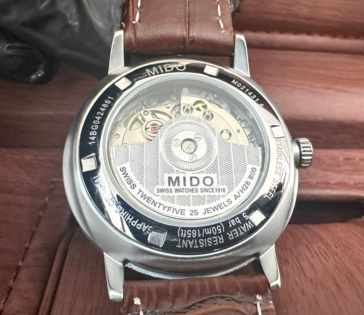 Reloj MID0 automático correa de piel café