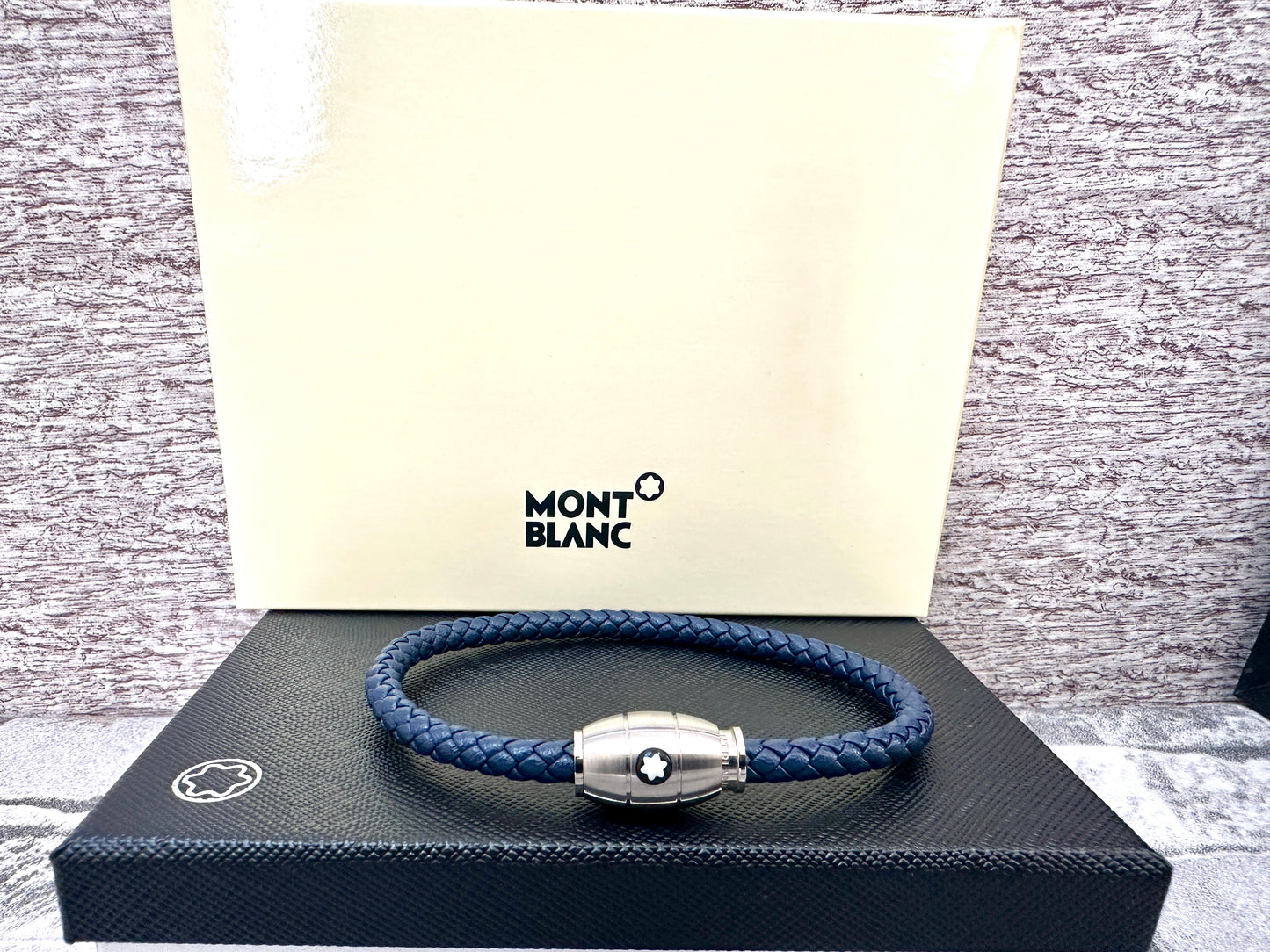 Pulsera azul MB De cuero y acero inoxidable
