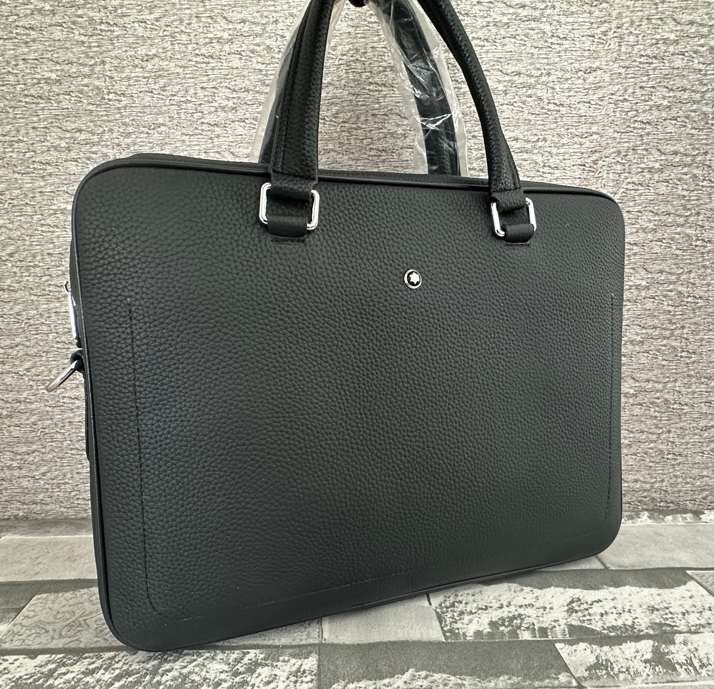 Portafolio negro de Piel Genuina, perfecto para laptops