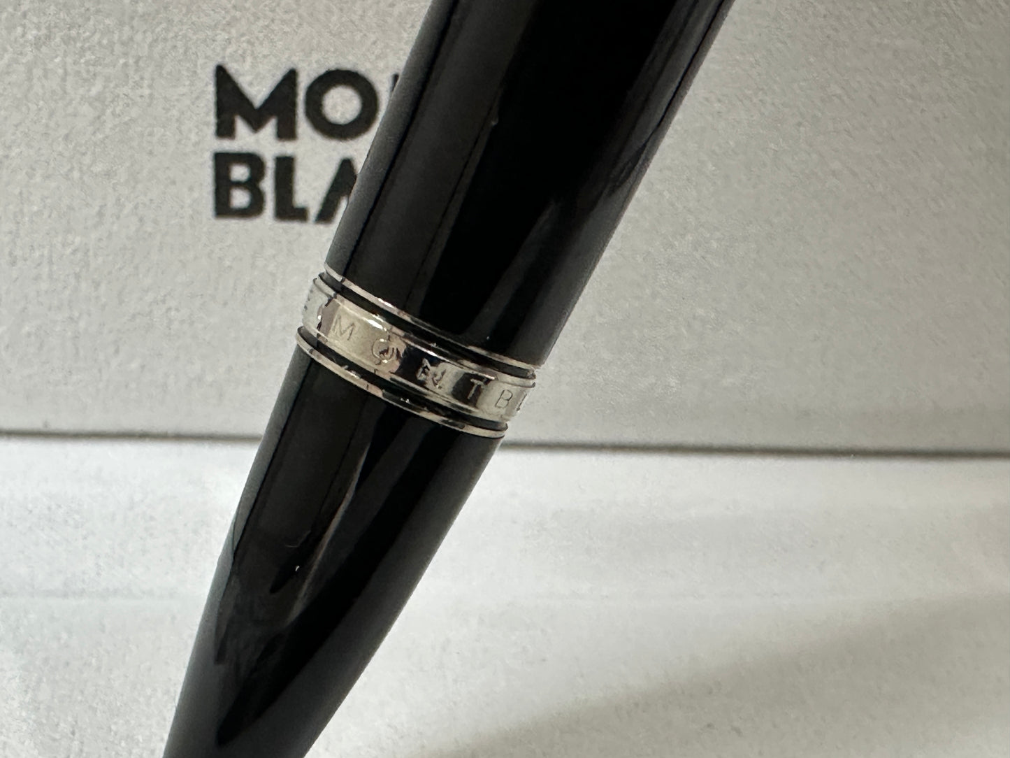 Bolígrafo modelo Boheme Mini Mont B.