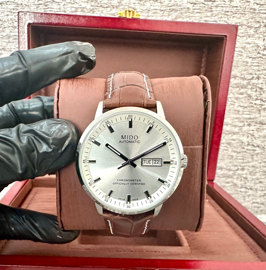 Reloj MID0 automático correa de piel café