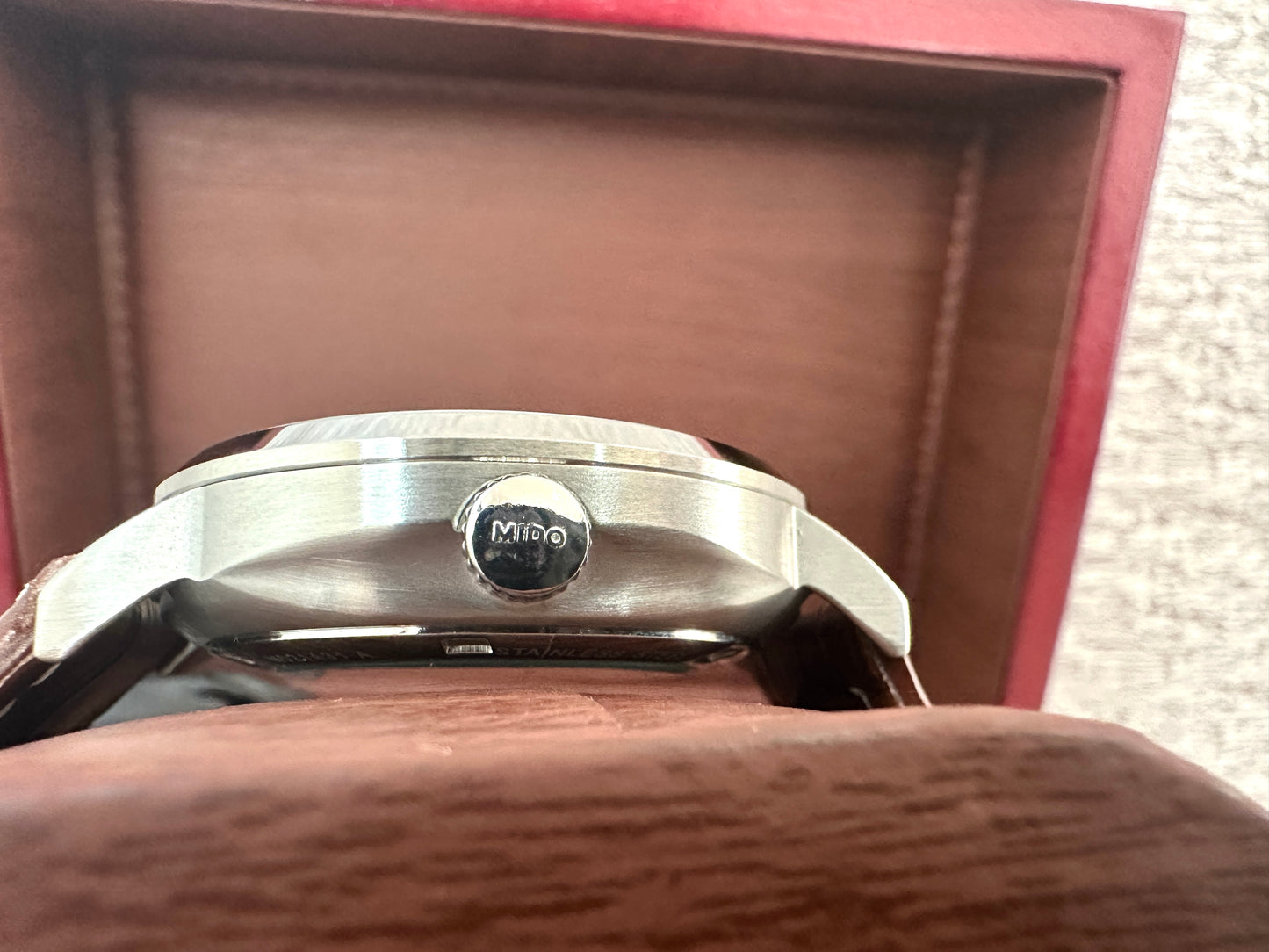 Reloj MID0 automático correa de piel café
