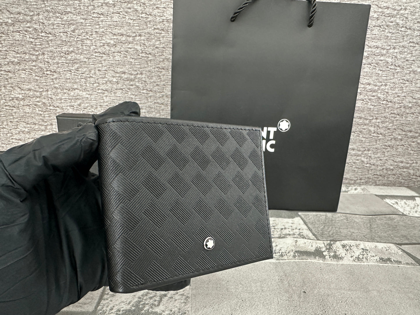 Cartera negra de piel genuina Mont B.
