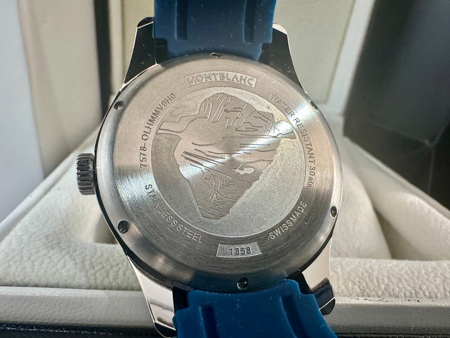Reloj MB Iced Sea AAA azul correa de caucho