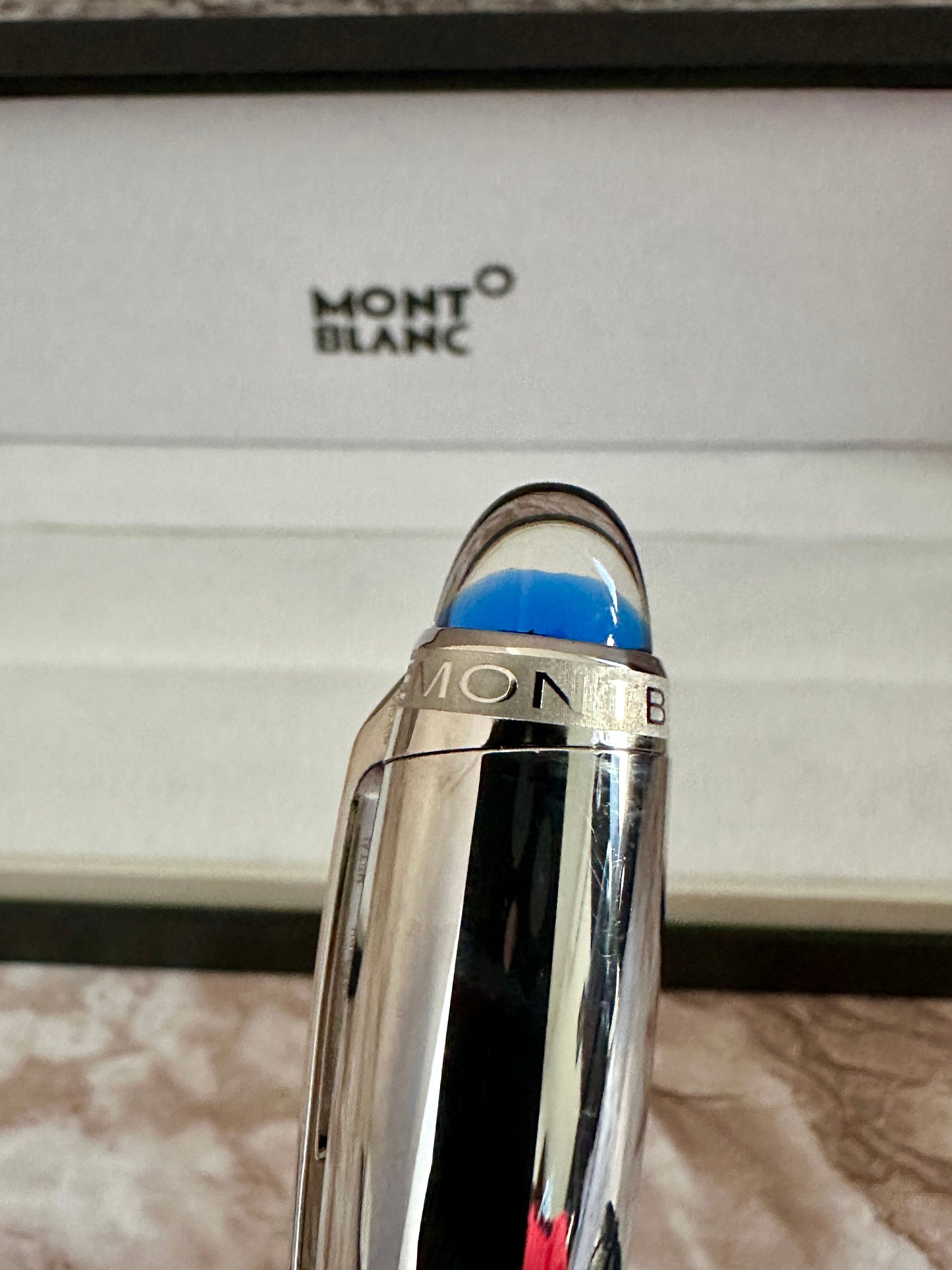 Pluma tipo Rollerball Starwalker MB plateada