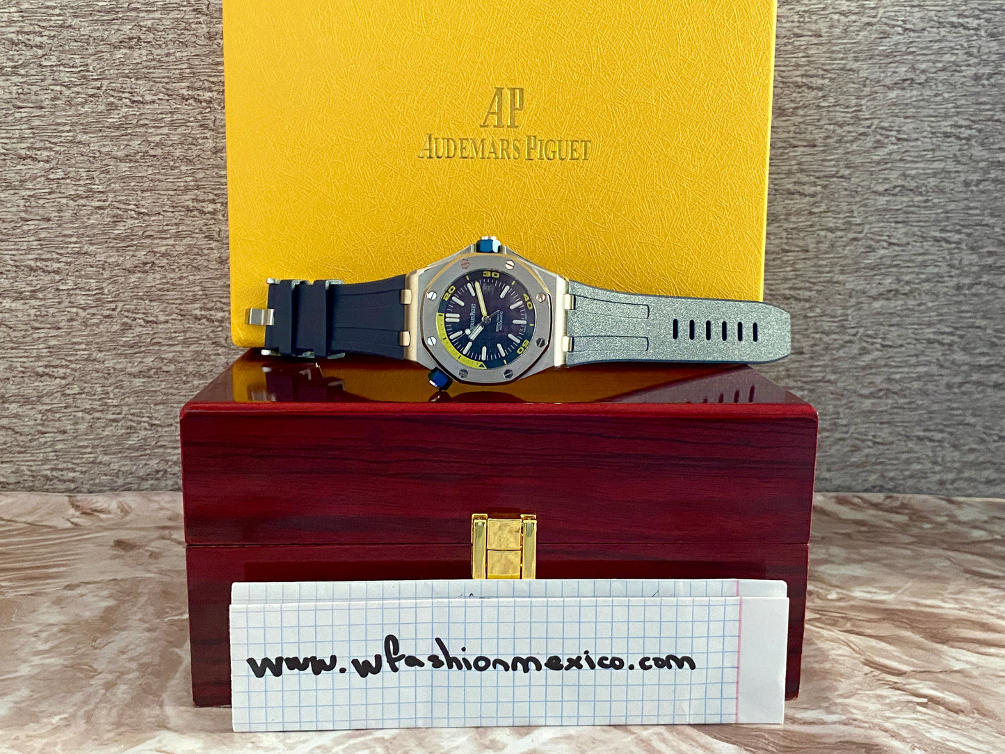 Reloj AP, AAA, Automático, 42 mm., correa de caucho azul