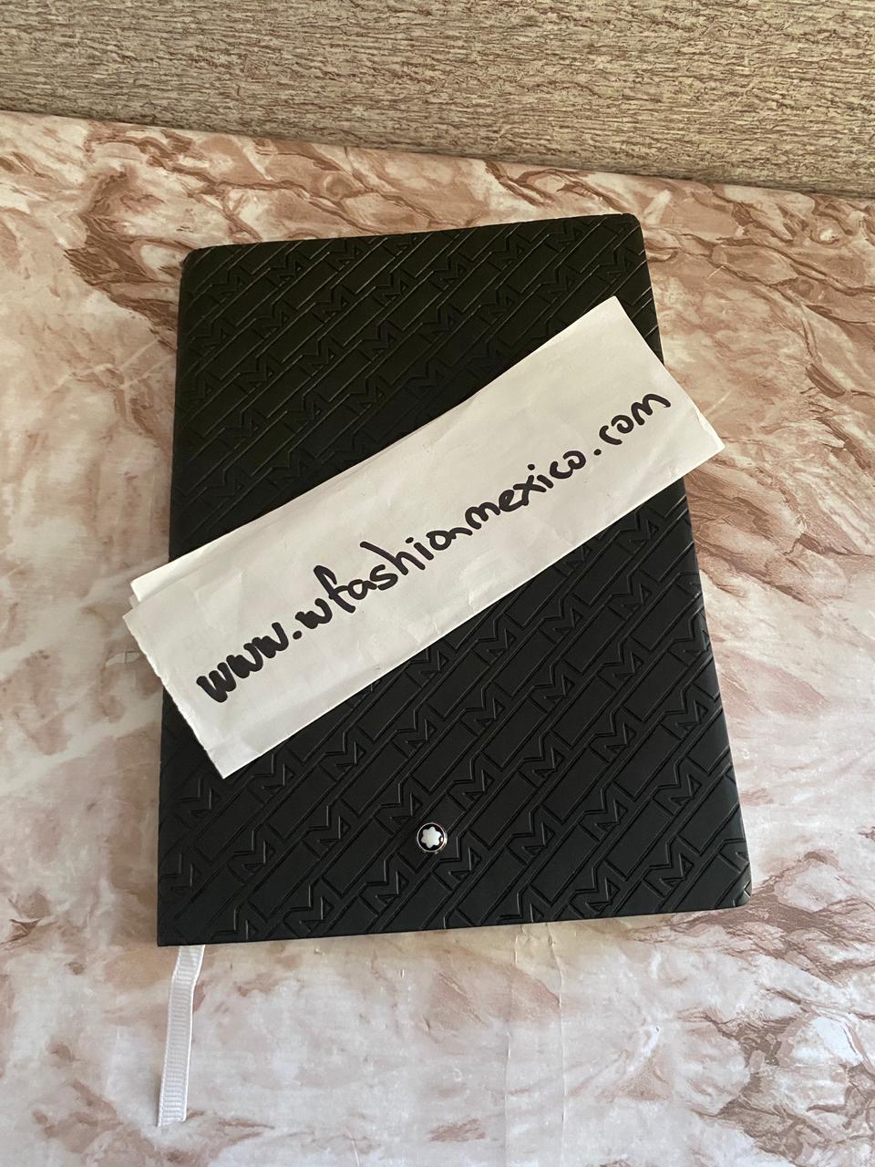 Cuaderno de escritura color negro Mont diseño M