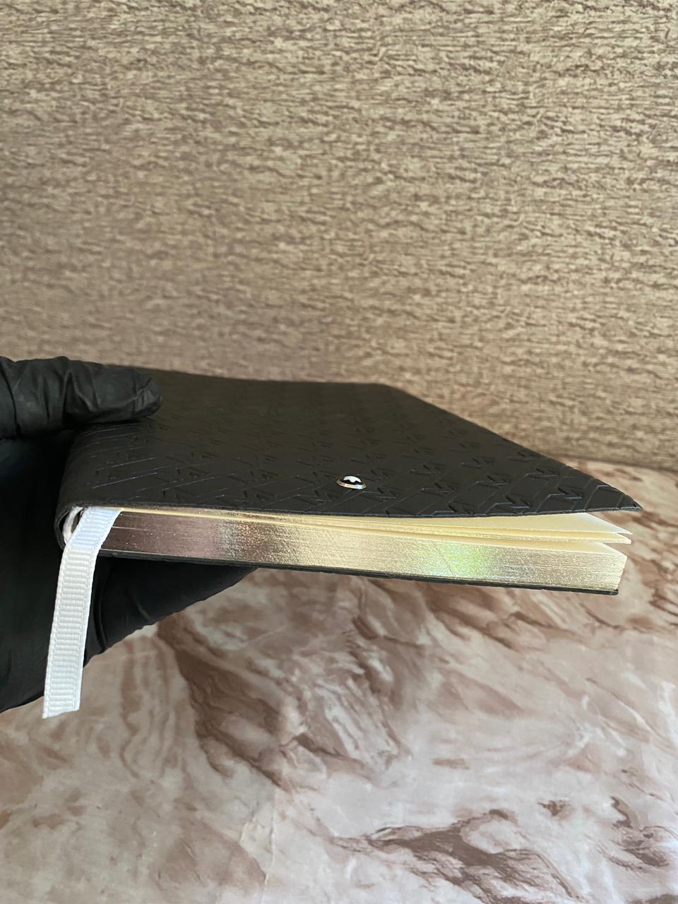 Cuaderno de escritura color negro Mont diseño M