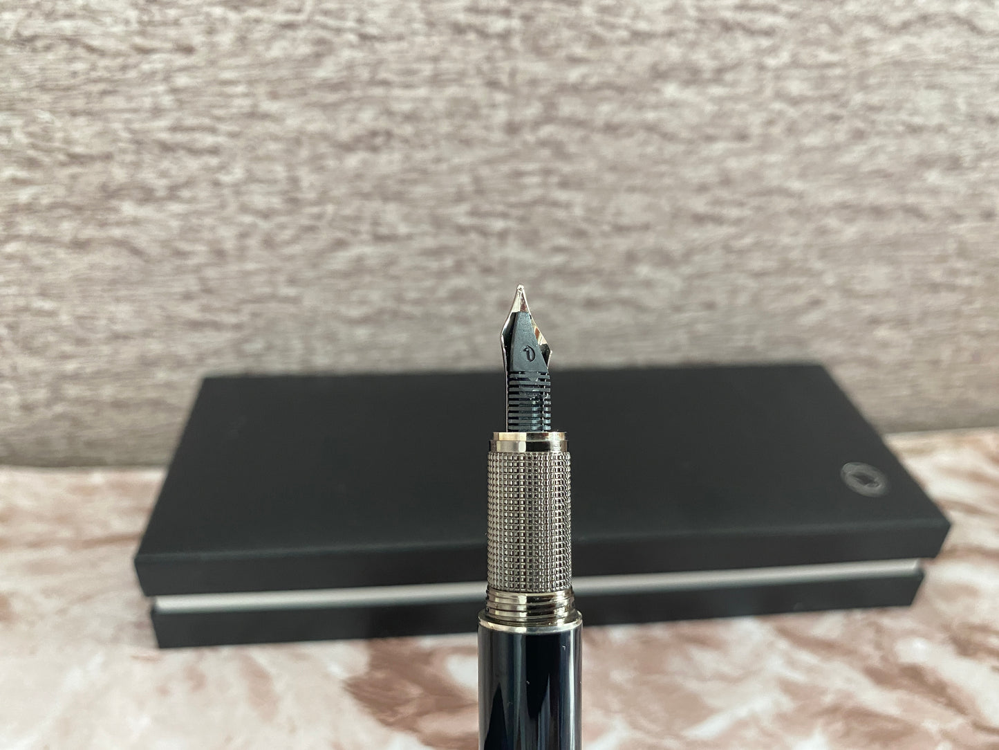 Pluma fuente modelo Starwalker negra M0ntblanc desde $750 MXN