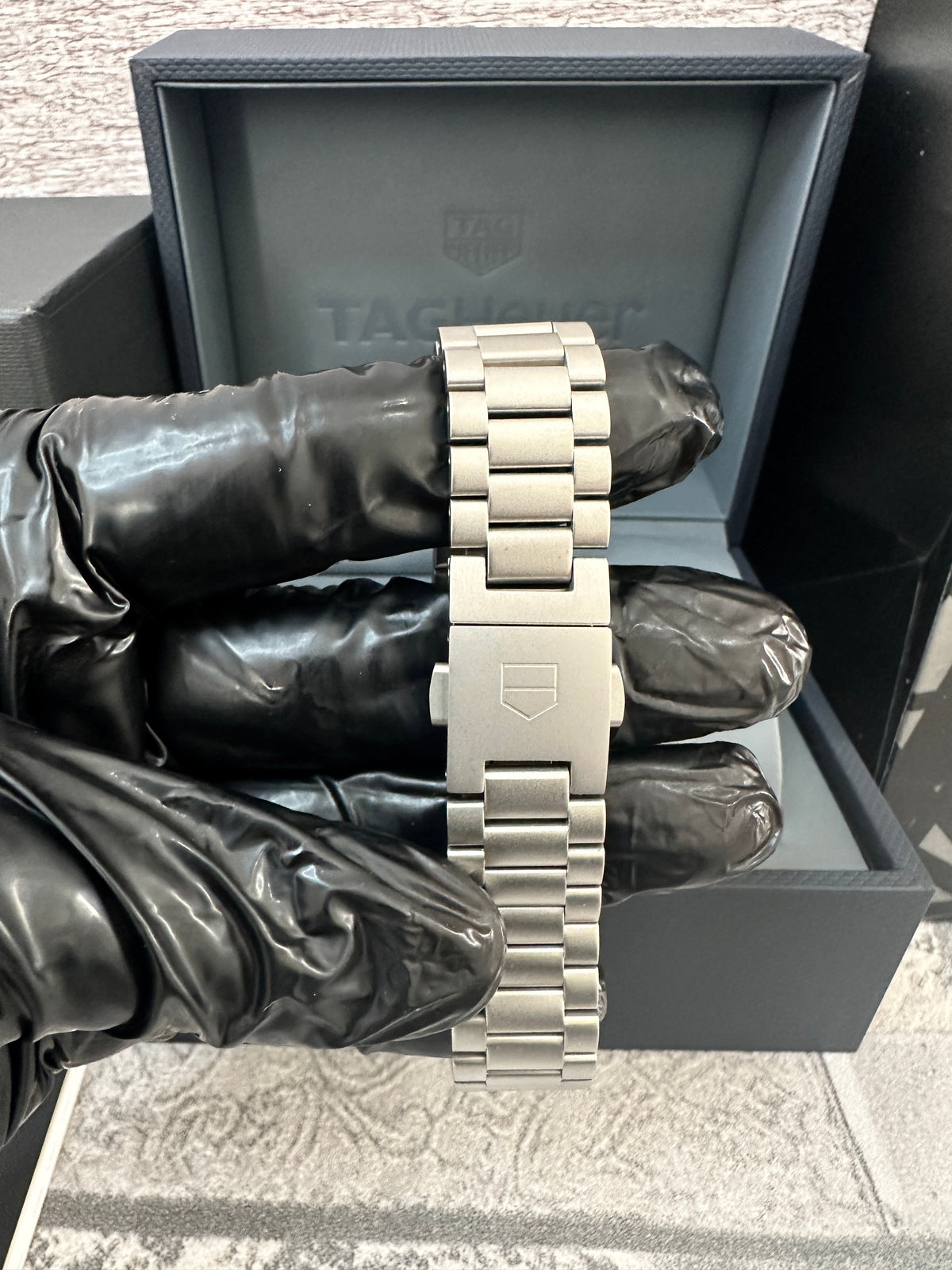 Reloj  F1 blanco con rojo