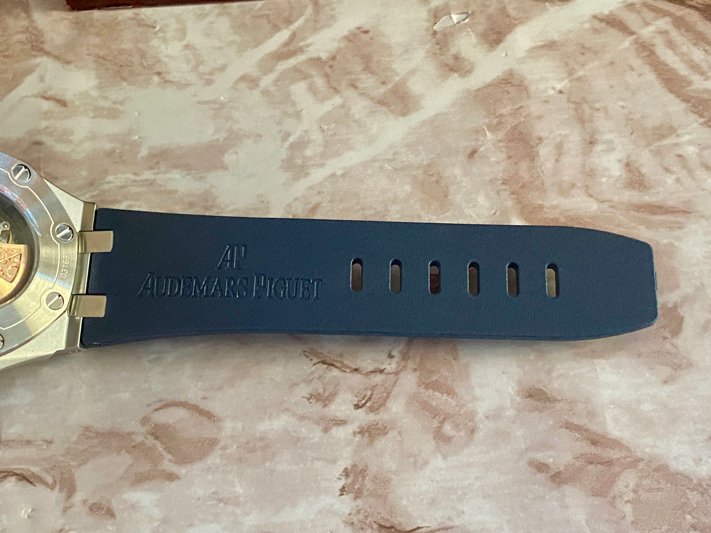 Reloj AP, AAA, Automático, 42 mm., correa de caucho azul