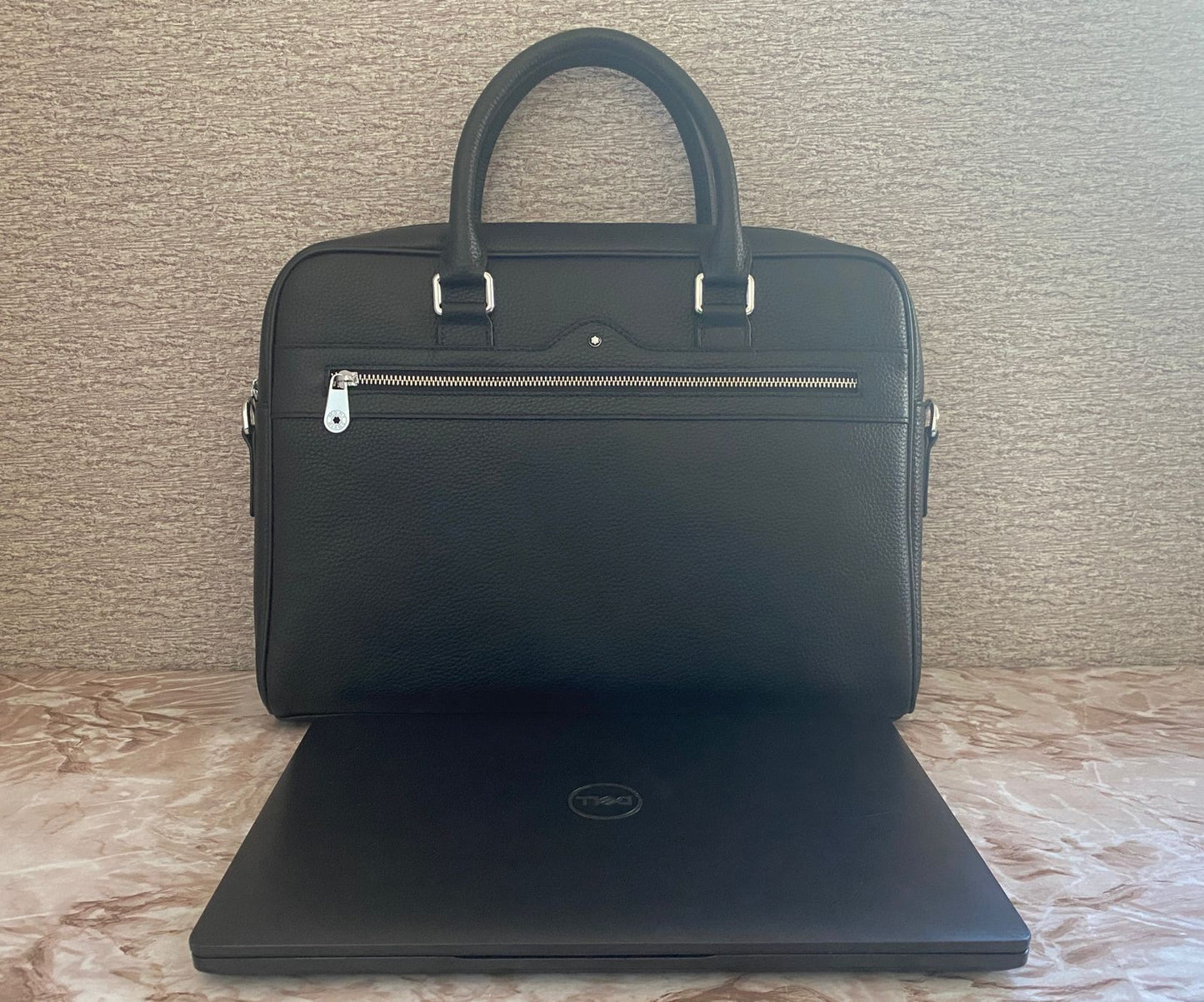 Portafolio negro de Piel Genuina, perfecto para laptops