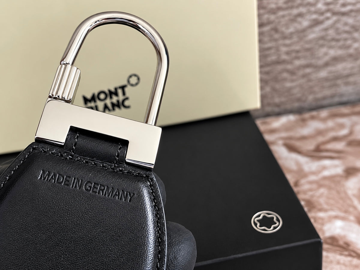 Llavero de Piel Genuina y Acero inolvidable Mont desde $1,150 MXN negro