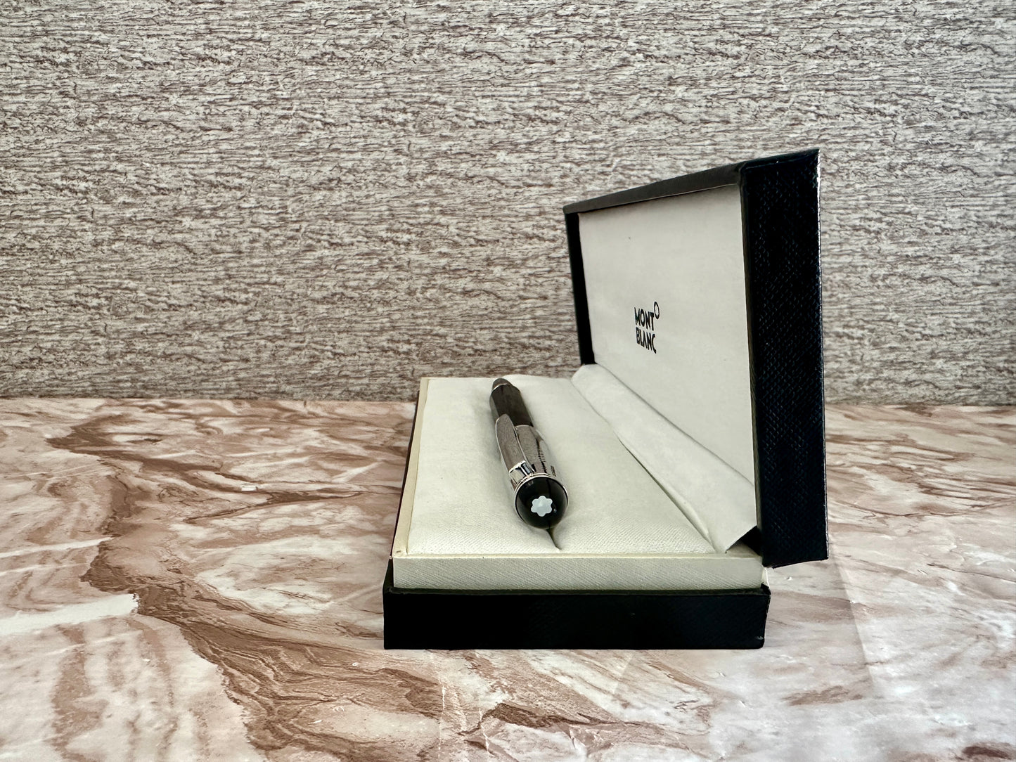 Rollerball Starwalker MB negro con plateado